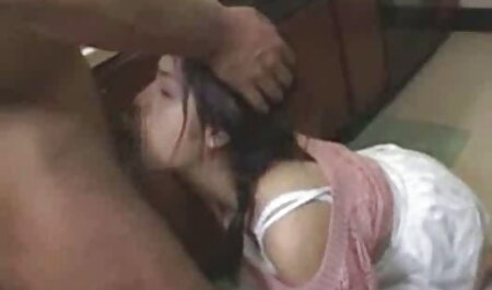 گروه جنسیت, انجمن بر روی چمن با بازی سکسی مجانی Kendra Lust و نیکول آنیستون